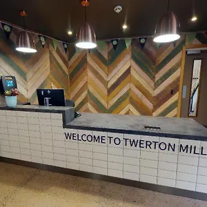 https://iq-bath-twerton-mill-student-accommodation.tophotelsbath.com