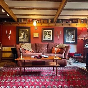 Holiday home The Writers - Intriguing & Romantic, Holmfirth