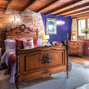 Holiday home Hidden Gem 10mins Walk To Holmfirth, Log Burner Easy Parking, Holmfirth
